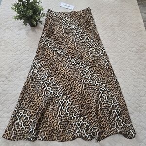 Ena Pelly Leopard Print Satiny Flowy Maxi Skirt, Size 6 NWT